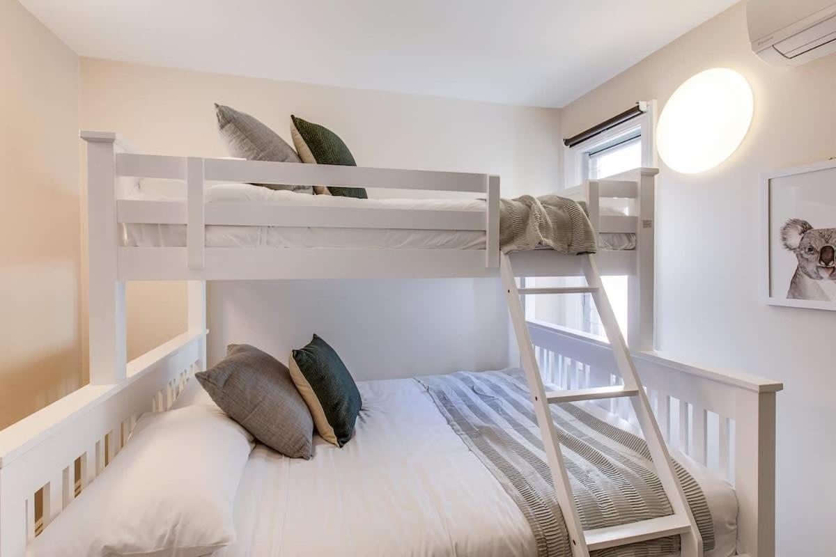 Holiday home 2 Mins Walking To Harbour Bridge