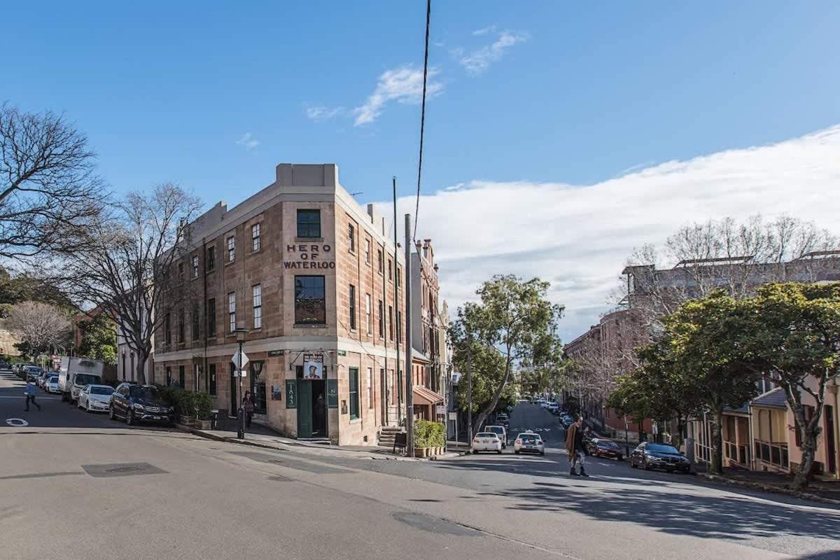 2 Mins Walking To Harbour Bridge Holiday home Sydney