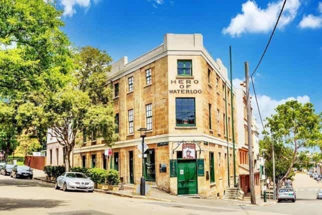 2 Mins Walking To Harbour Bridge * Sydney
