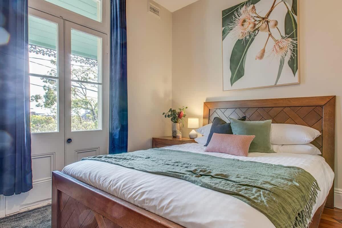 Holiday home 2 Mins Walking To Harbour Bridge Sydney
